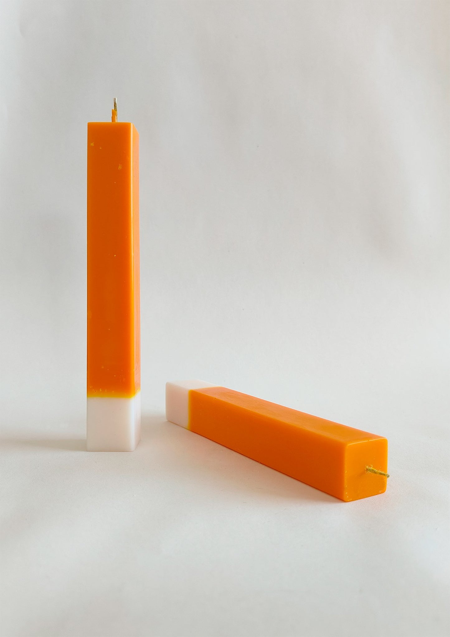 Tower Candle in yellow - white | Handmade Soy wax Candle - House of Dhara